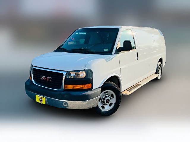 2015 GMC Savana Base