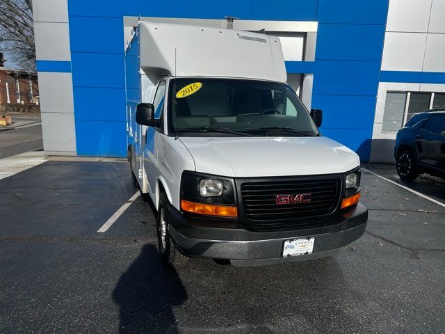 2015 GMC Savana Base