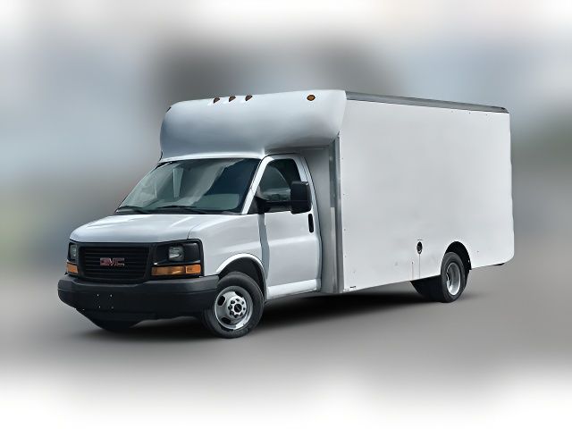 2015 GMC Savana Base