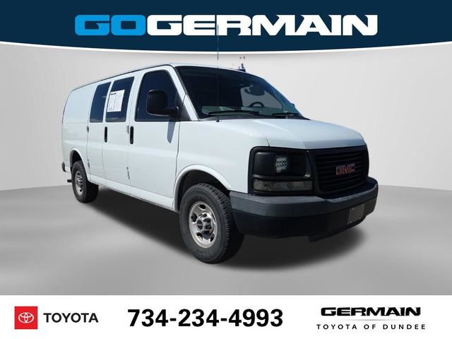 2015 GMC Savana Base