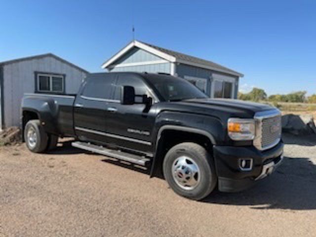 2015 GMC Sierra 3500HD Denali