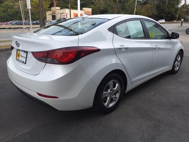 2015 Hyundai Elantra SE