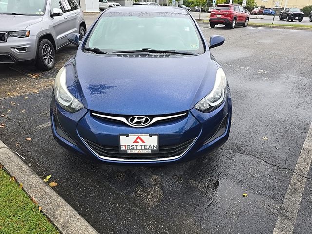 2015 Hyundai Elantra SE