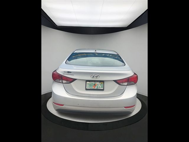 2015 Hyundai Elantra SE