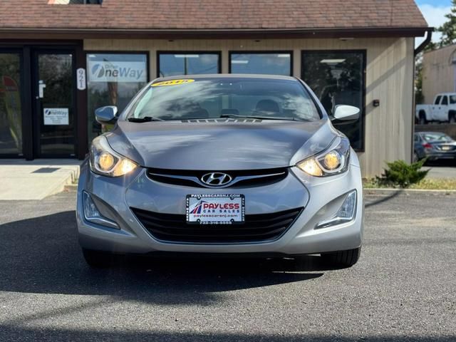 2015 Hyundai Elantra SE