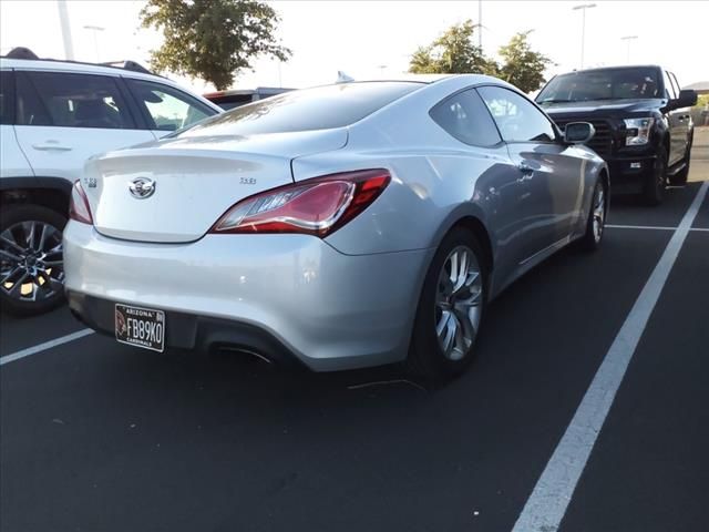 2015 Hyundai Genesis 3.8 Base