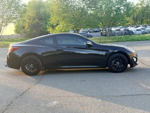 2015 Hyundai Genesis 3.8 Base