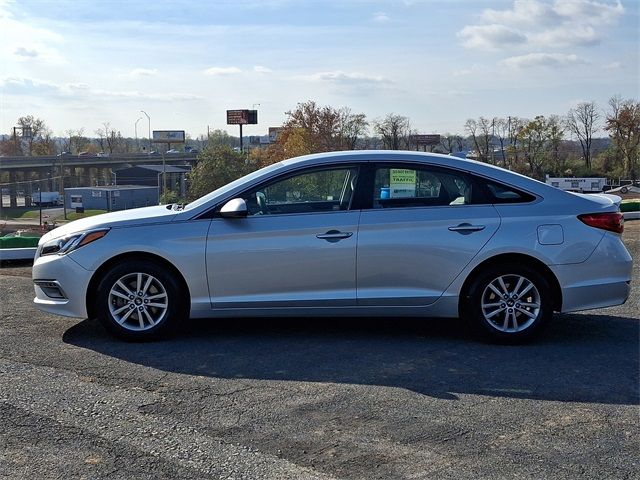 2015 Hyundai Sonata 2.4L SE