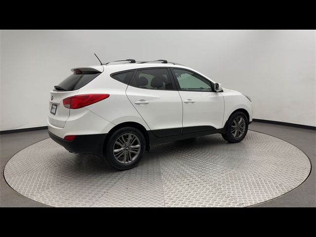 2015 Hyundai Tucson SE