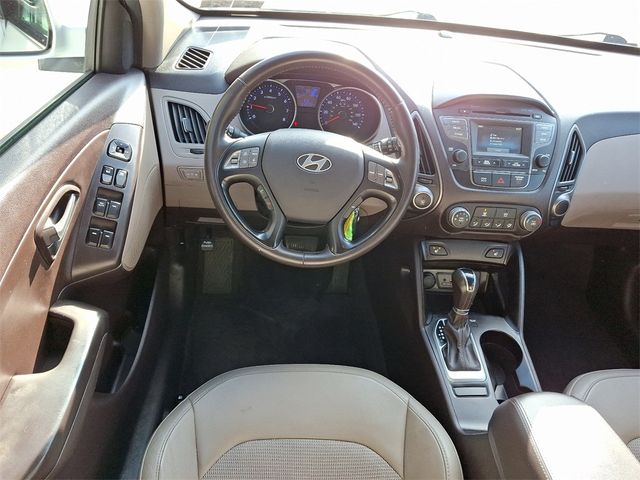 2015 Hyundai Tucson SE