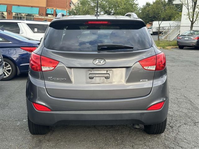 2015 Hyundai Tucson SE