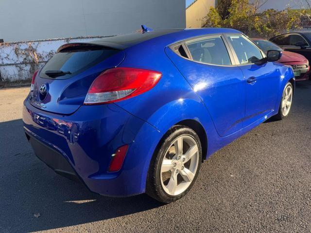 2015 Hyundai Veloster Base