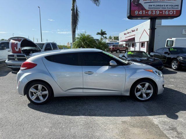 2015 Hyundai Veloster Base