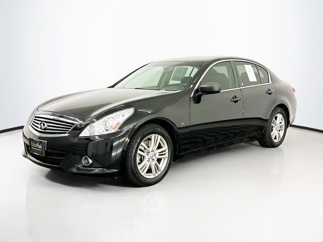 2015 INFINITI Q40 Base