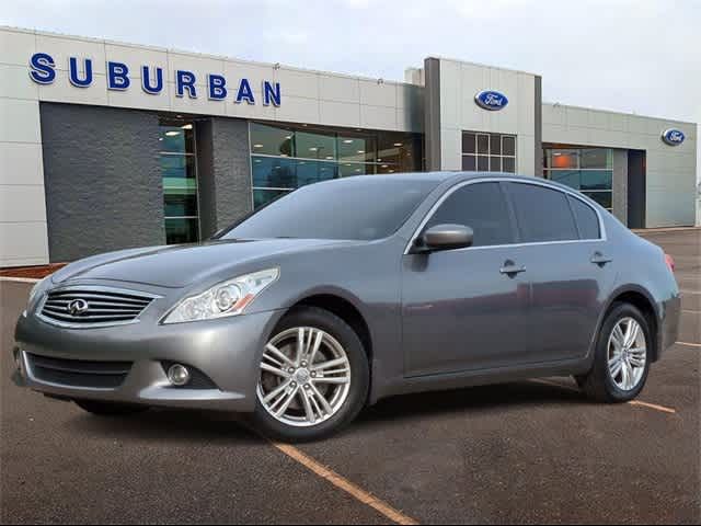 2015 INFINITI Q40 Base