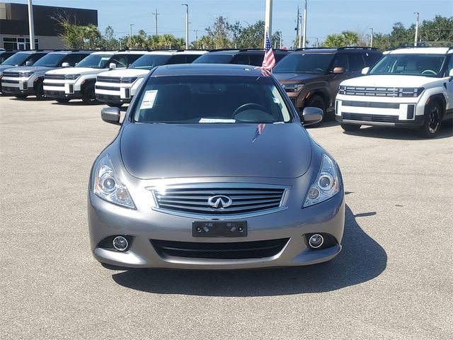 2015 INFINITI Q40 Base