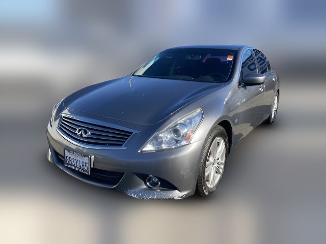 2015 INFINITI Q40 Base