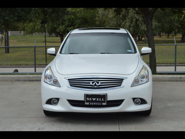 2015 INFINITI Q40 Base