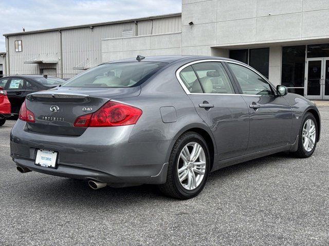 2015 INFINITI Q40 Base