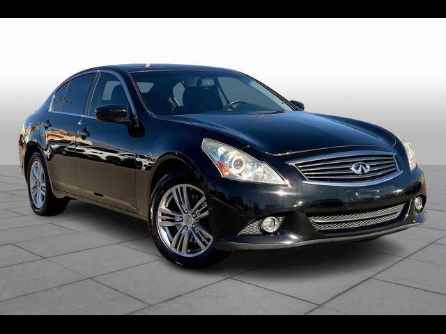 2015 INFINITI Q40 Base