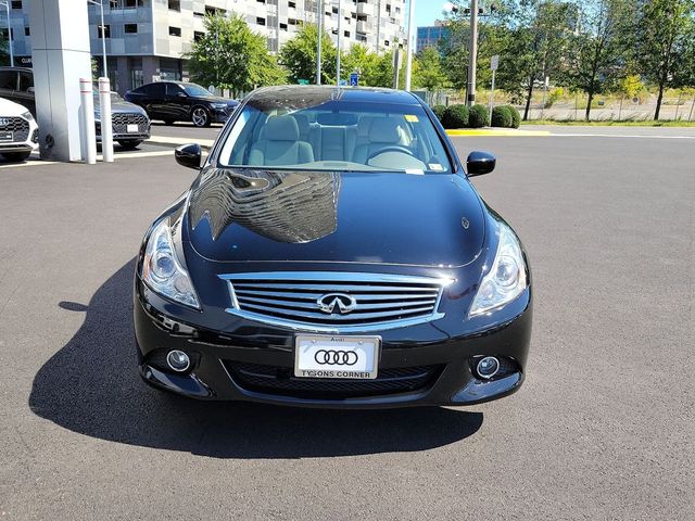 2015 INFINITI Q40 Base