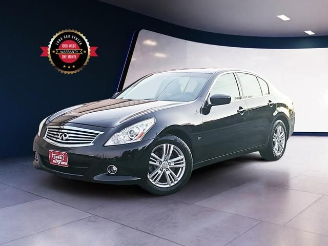 2015 INFINITI Q40 Base