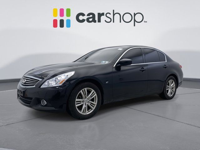 2015 INFINITI Q40 Base