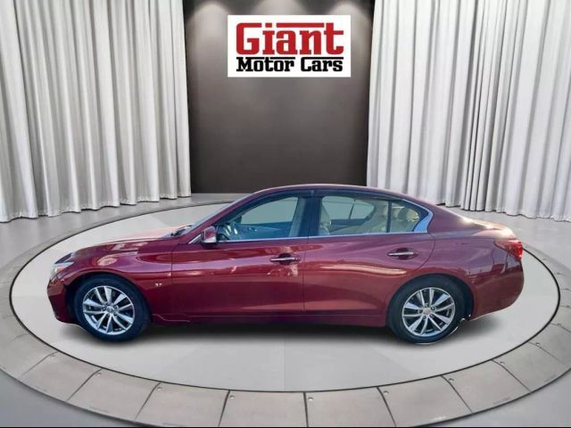 2015 INFINITI Q50 Premium