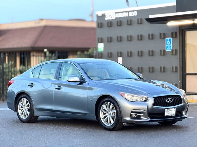 2015 INFINITI Q50 Premium