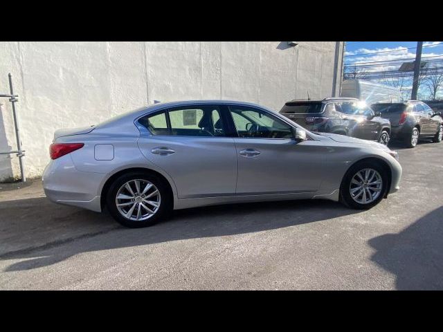 2015 INFINITI Q50 Premium