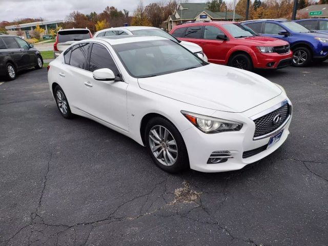 2015 INFINITI Q50 Premium