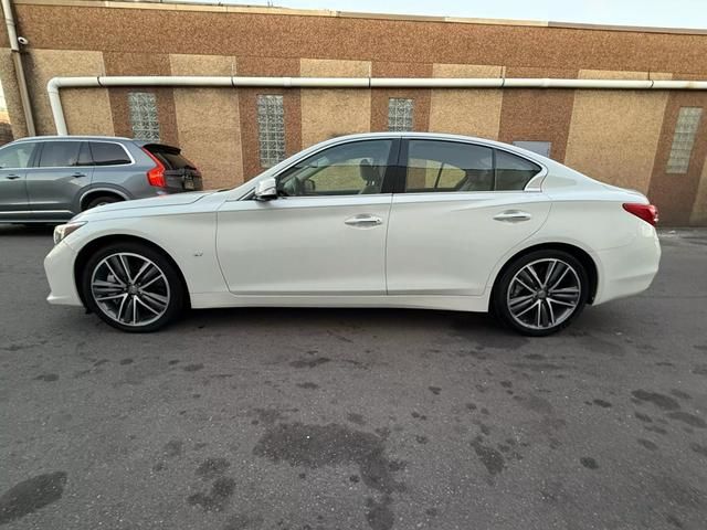 2015 INFINITI Q50 Sport