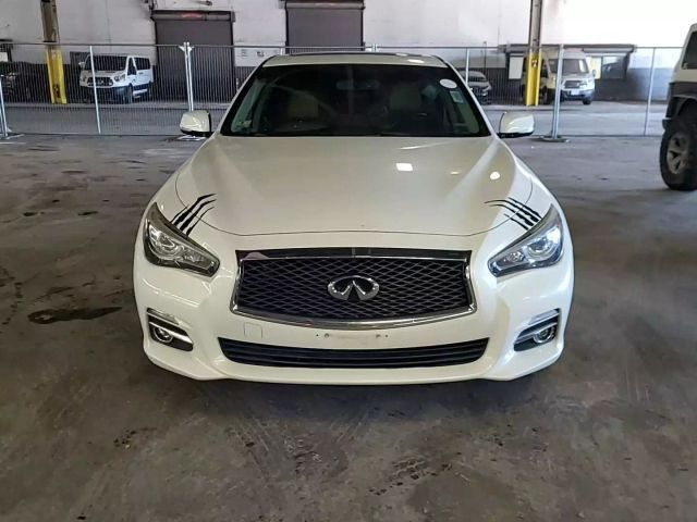 2015 INFINITI Q50 Premium