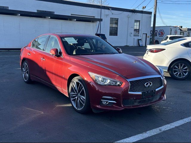 2015 INFINITI Q50 