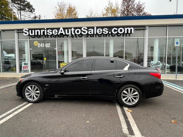 2015 INFINITI Q50 Base