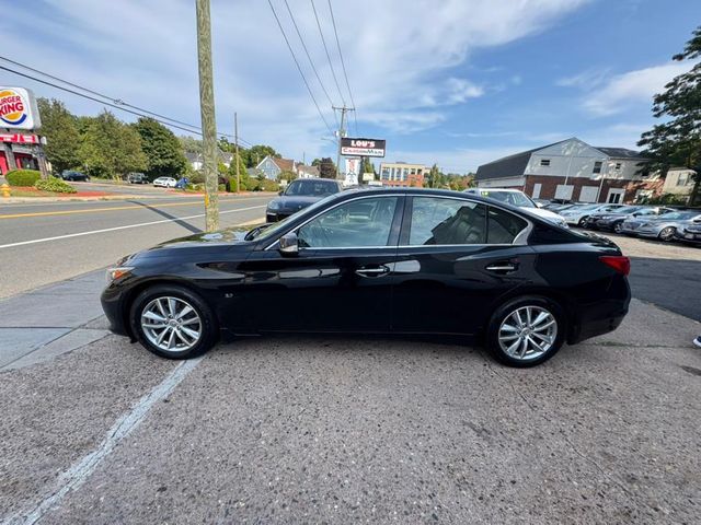 2015 INFINITI Q50 Base