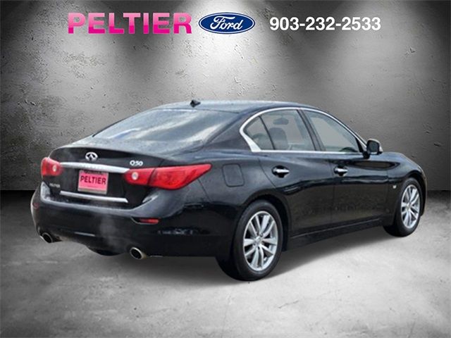 2015 INFINITI Q50 Base