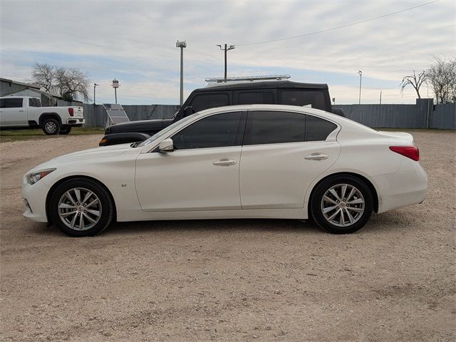 2015 INFINITI Q50 Base