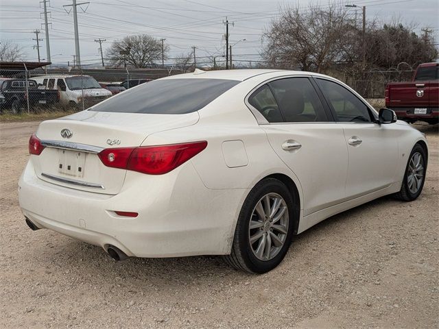 2015 INFINITI Q50 Base