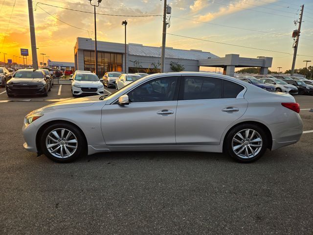 2015 INFINITI Q50 Base