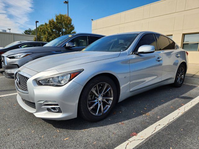 2015 INFINITI Q50 Base