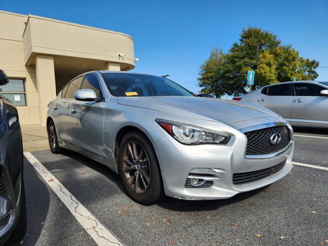 2015 INFINITI Q50 Base