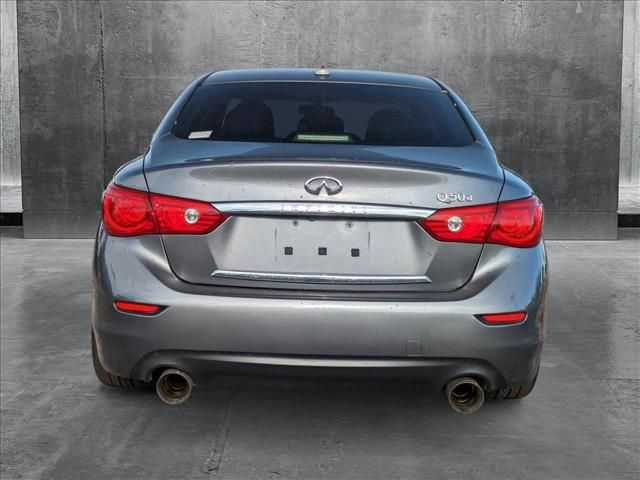 2015 INFINITI Q50 Base