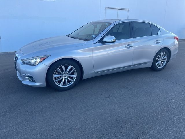 2015 INFINITI Q50 Base