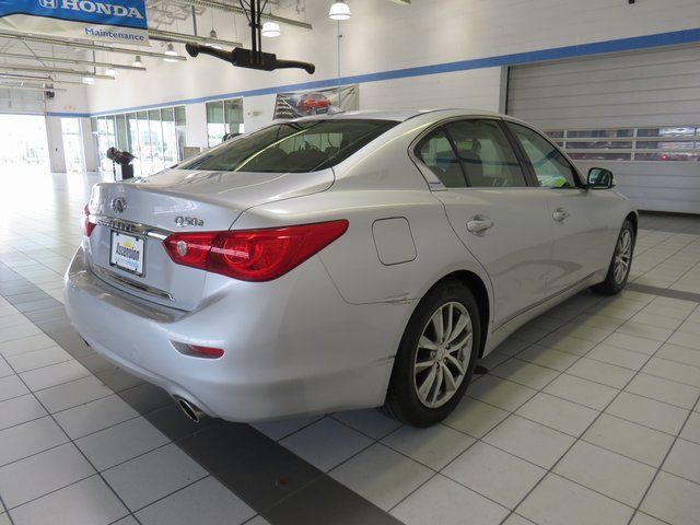 2015 INFINITI Q50 Base