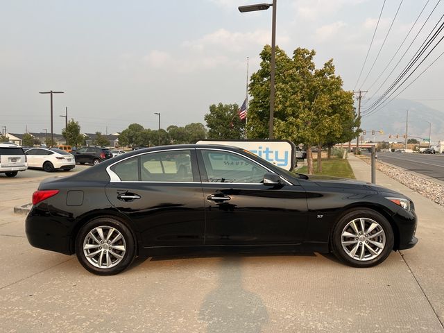 2015 INFINITI Q50 Base