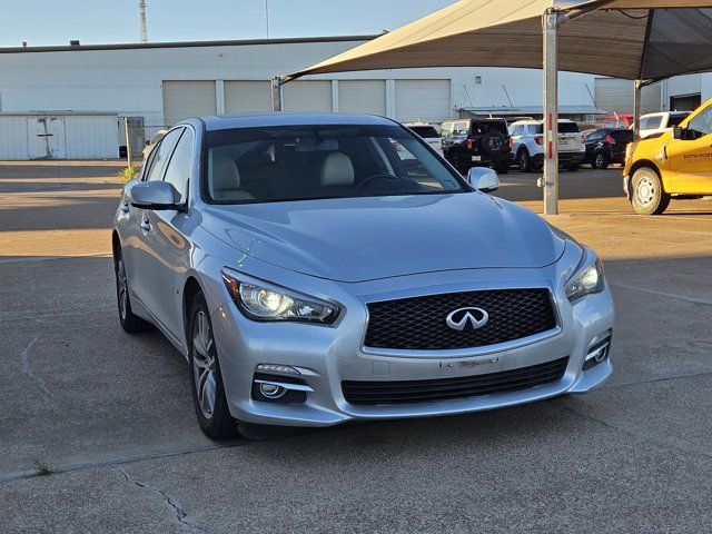 2015 INFINITI Q50 Base