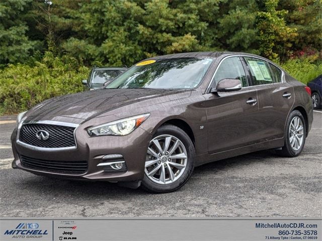 2015 INFINITI Q50 Premium