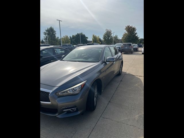 2015 INFINITI Q50 Base