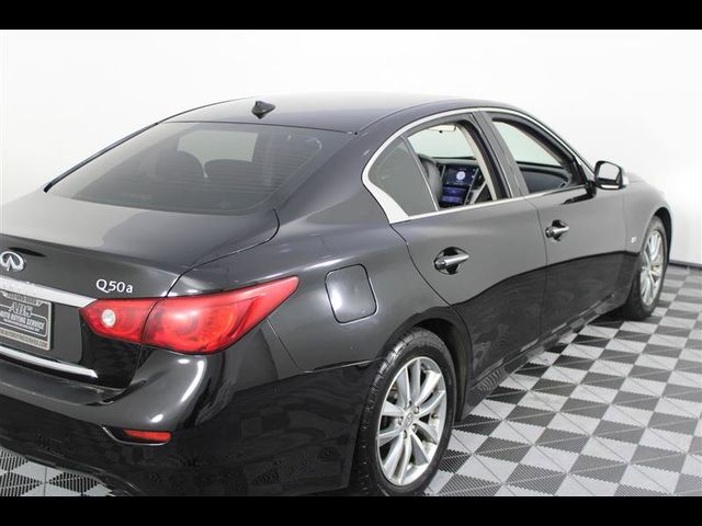 2015 INFINITI Q50 Base